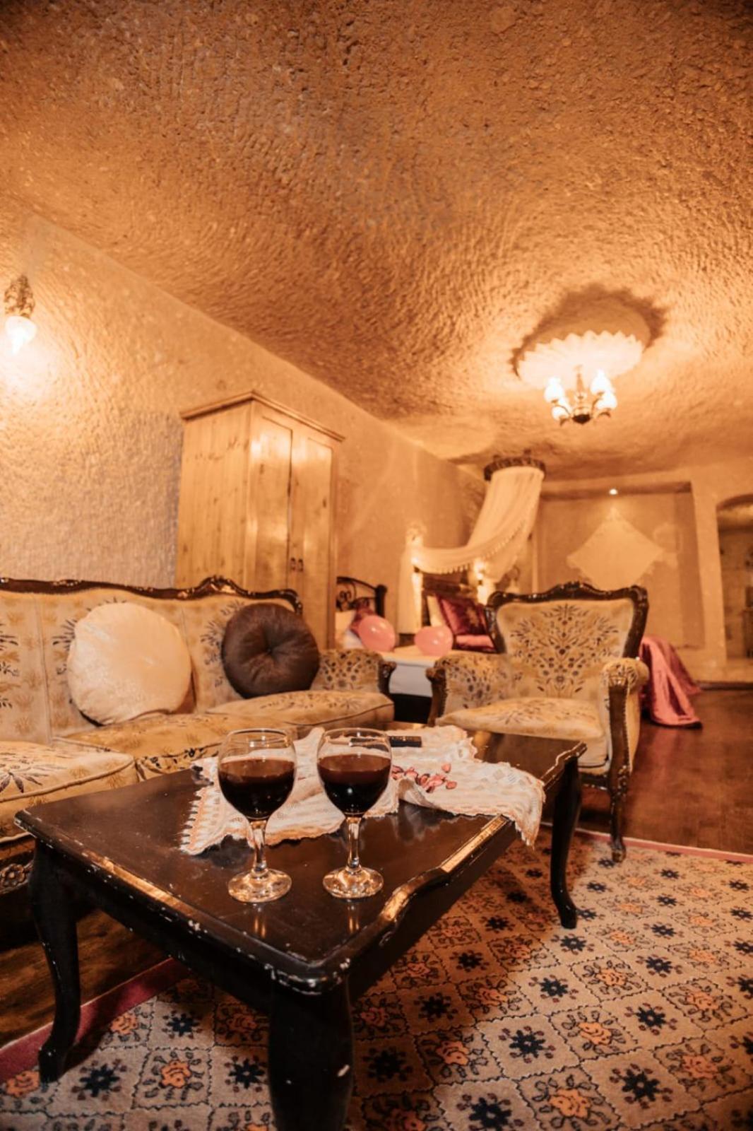 7 Oda Kapadokya Cave Hotel Юргюп Екстериор снимка