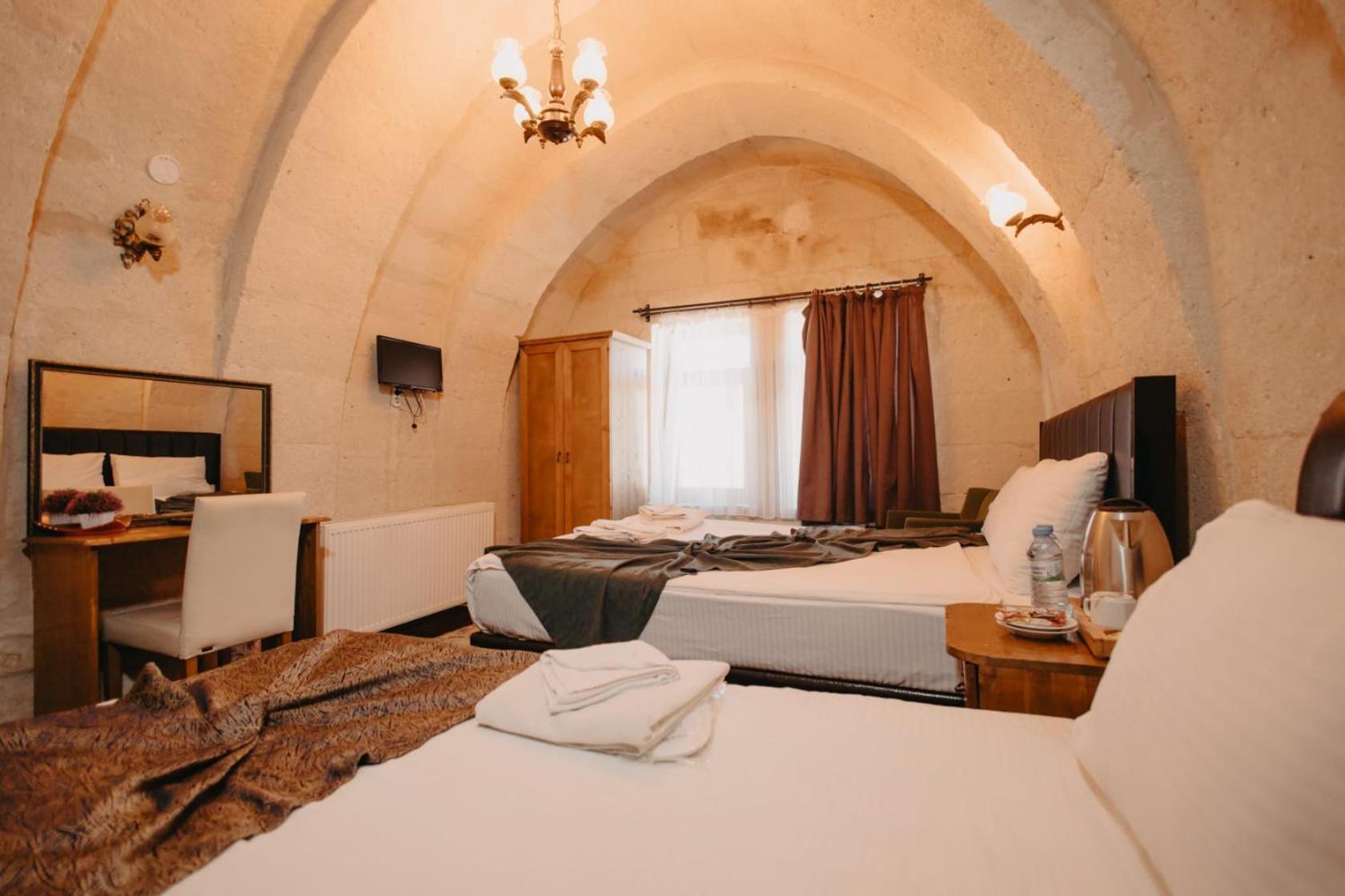 7 Oda Kapadokya Cave Hotel Юргюп Екстериор снимка